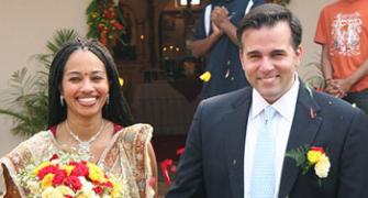 US couple share wedding day with Indian orphans