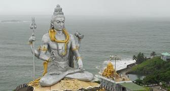 Unusual monsoon pics: Shiva and the sea