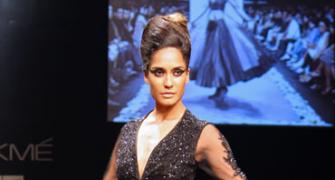 PIX: Beautiful bodies in bridals on the ramp!