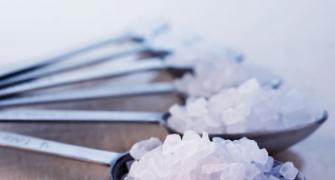 10 reasons to control your salt intake, right away
