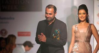 Pakistani Hindu fashion designer bats for Indo-Pak peace