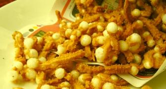 Your Diwali recipes: Sago crispies and Mini Chirote