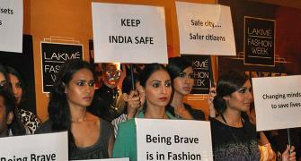 Models, designers protest Mumbai rape at LFW