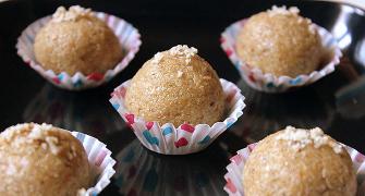 Healthy recipe: How to make Oats Ladoo