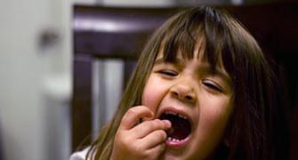 Beware! Raisins can ruin your child's teeth