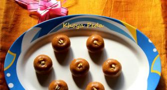 Diwali Recipes: Kalakand, Khoya Peda, Gulab Jamun