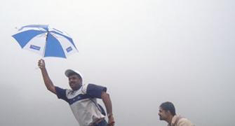 Monsoon pics: Gone with the wind