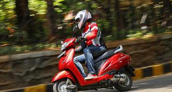 Scooter sales skid on note ban pain