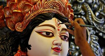 #DurgaPuja: How to celebrate the festival the Bengali way!