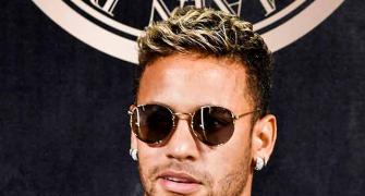 Footballer Neymar da Silva parties with supermodels