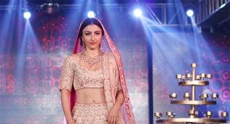 Brides-to-be! Soha just wore the lehenga of your dreams
