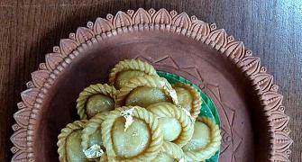 Ganpati recipe: How to make chandrakala