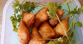 No onion recipe: How to make Punjabi Aloo Samosa