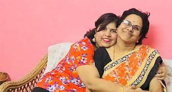 Selfie with mom: 'She is a pillar of strength'