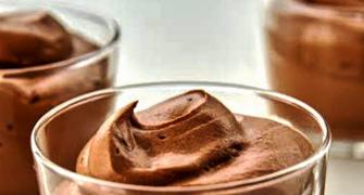 How to make eggless chocolate mousse