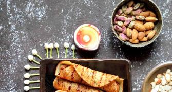 Diwali recipes: Dry Fruit Laddoo and Patishapta