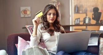 5 tips to save money while shopping online