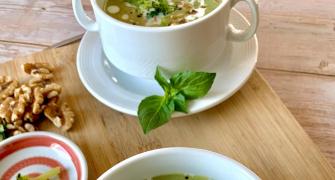 Recipe: Nutty Broccoli Spinach Soup