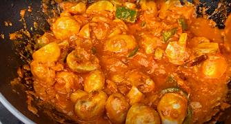 Recipe: Spicy Kadai Mushroom Curry