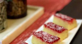 Xmas Recipe: Honey Vanilla Cake
