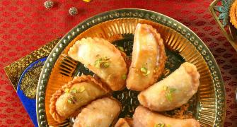 Diwali Recipe: Rich Mawa Karanji