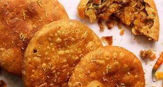 Recipes: Pyaz Ki Kachoris, Mirchi Vadas