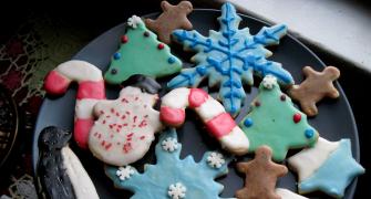 Recipes: Joan's Yummy Yuletide Cookies