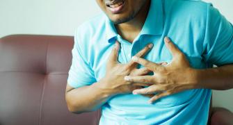 5 Warning Signs Of a Heart Attack