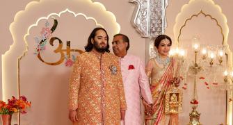 Anant Ambani Arrives For His Shaadi