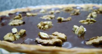 Recipe: Walnut Chocolate Banana Cake