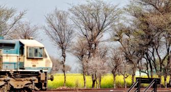 10 Amazing Train Journeys