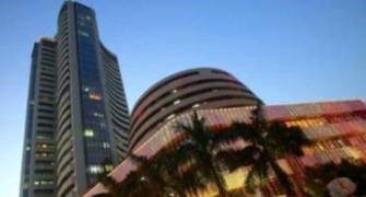 Sensex drops as monsoon scare persists