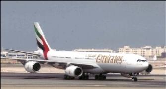 Dubai's crisis may hit Emirates Airlines