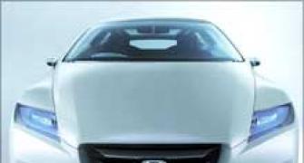 Honda to launch small concept car in Jan