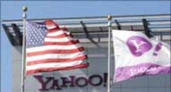 Yahoo! to close offices worldwide for a week