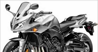 Yamaha launches 998cc FZ1 at Rs 8.7 lakh