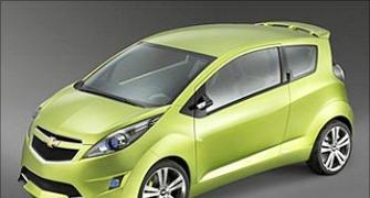 GM to hire 800; double output in India
