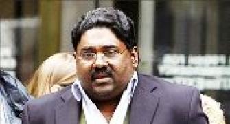 Tipper X in Rajaratnam case; bail bid turned down