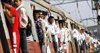 Mumbai gets $430 mn to improve its train system
