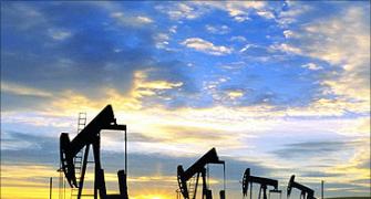 Global oil giants seek inroads into India's retail fuel market