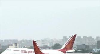 Air India earns Rs 36 cr a day, spends Rs 57 cr!