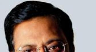 SC cancels bail to Raju in Satyam case