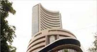 Bulls back to fore, Sensex surges 434 pts