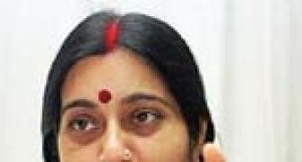 Sushma takes a dig at Pranab