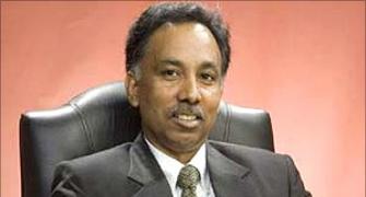 K V Kamath is Infosys chairman; Shibulal to be CEO