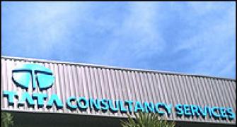 TCS Q2 net up 6% at Rs 2,301 crore