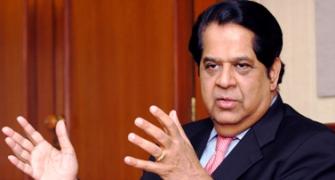 Crisis a win-win situation for Indian IT: Kamath