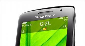 RIM launches BlackBerry Torch 9860