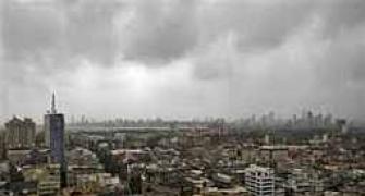 Poor monsoon to pull down economic growth to 6%: Montek