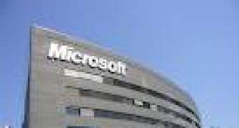 Microsoft posts 1st quarterly loss in 26 years